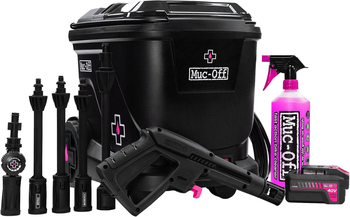 Muc-Off Mobile Akku Hochdruckreiniger Moto Starter Bundle, Tragbarer 20L Druckreiniger mit 4 Lanzen und Nano Tech Motorradreiniger
